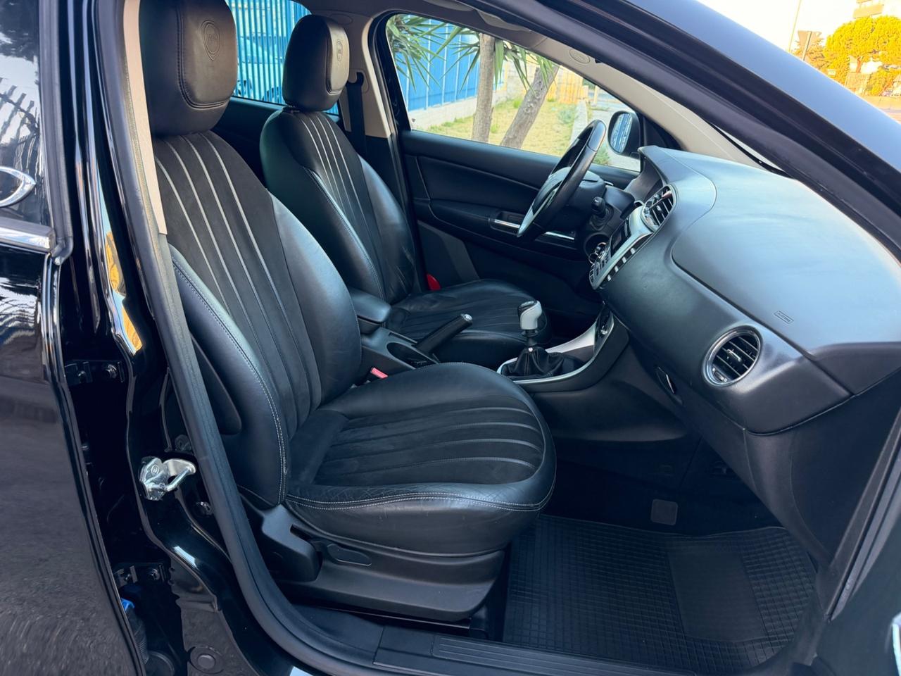Lancia Delta 1.6 MJT 120 cv 2013