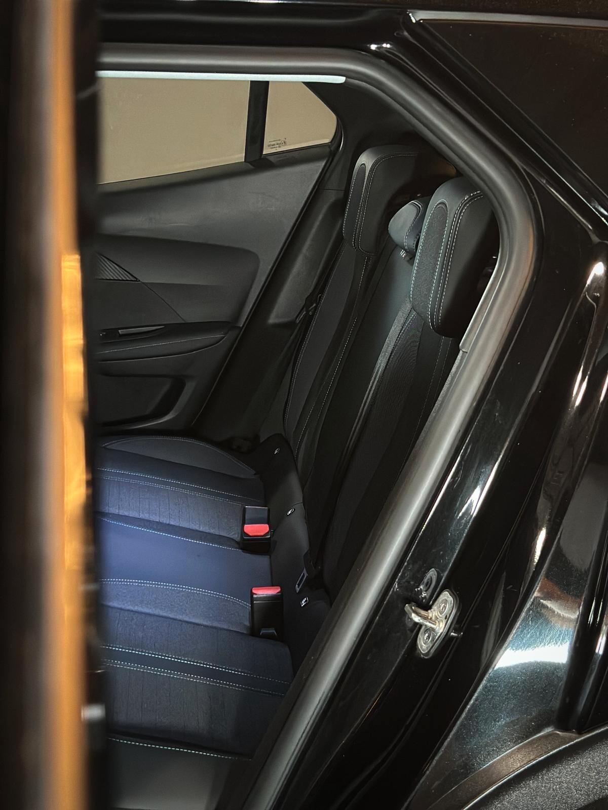 Peugeot 2008 BlueHDi 130 S&S EAT8 Allure