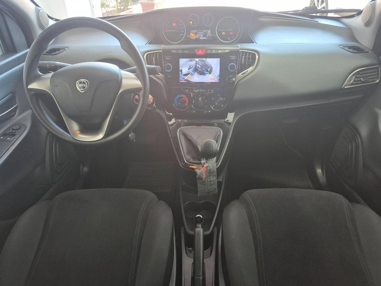 Lancia Ypsilon 0.9 TwinAir 85 CV 5 porte S&S DFN Gold