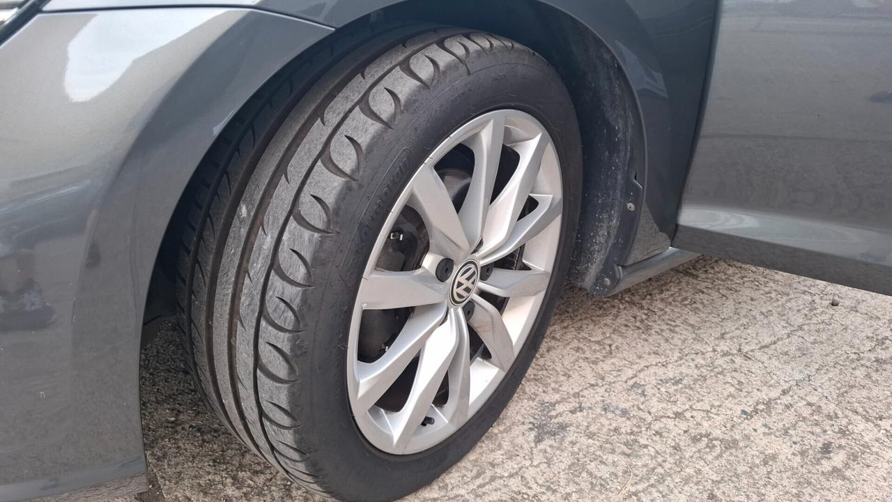 VOLKSWAGEN GOLF 7.5 1.6 TDI 115 CV 5p. Business