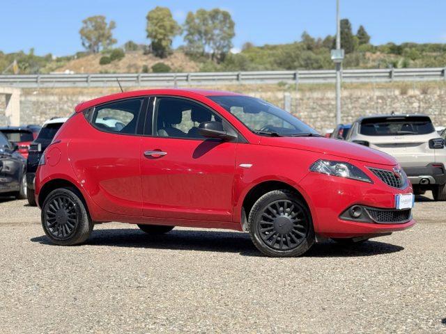LANCIA Ypsilon 1.0 FireFly 5 porte S&S Hybrid Ecochic Silver