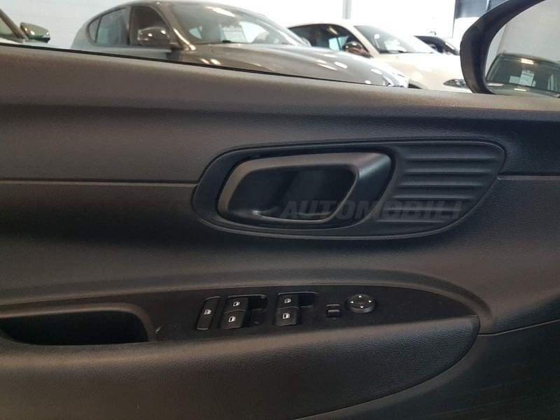 Hyundai i20 i20 1.2 Connectline Exterior Pack Gpl