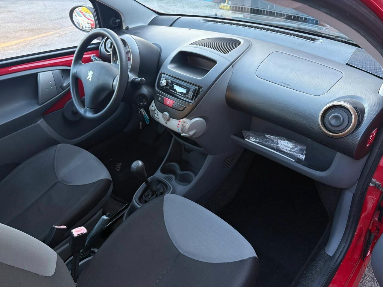 Peugeot 107 1.0 68CV 3p. Sweet Years