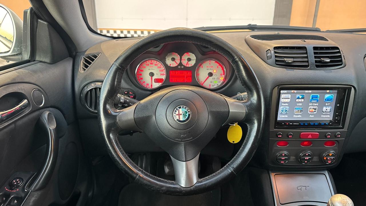 Alfa Romeo GT 1.9 JTDM 150cv - 2010