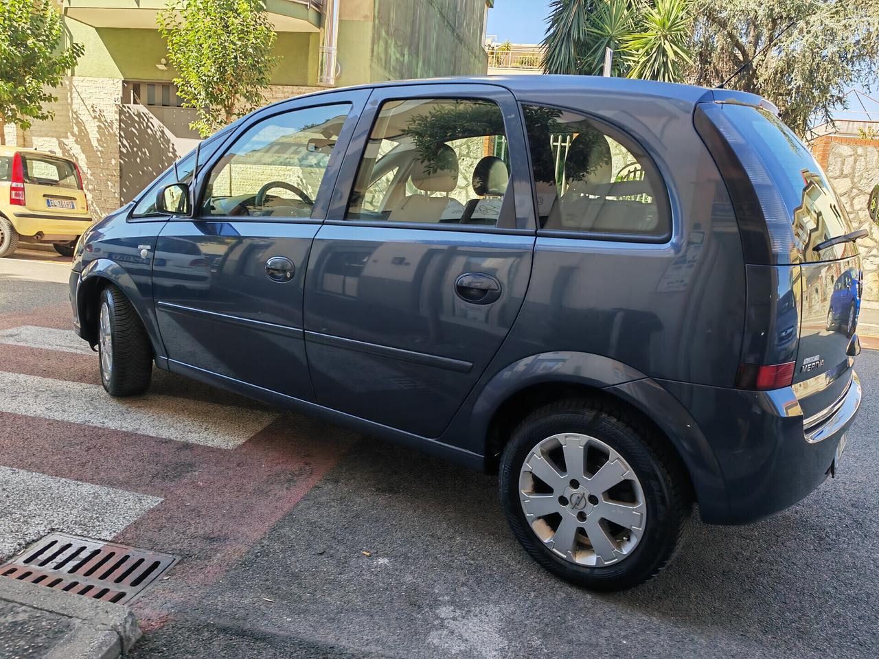 OPEL MERIVA 1.3 CDTI CV75KW55 COSMO