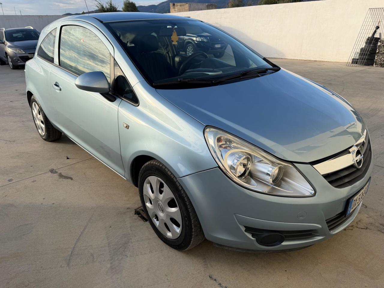 Opel Corsa 1.2 benzina 3 porte 2009