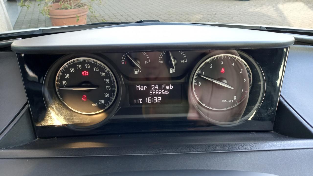 Lancia Ypsilon 1.0 FireFly 5 porte S&S Hybrid Gold