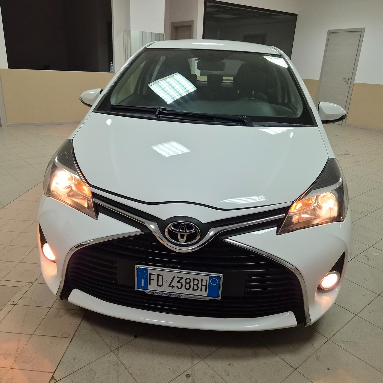 Toyota Yaris 1.0 5 porte Lounge