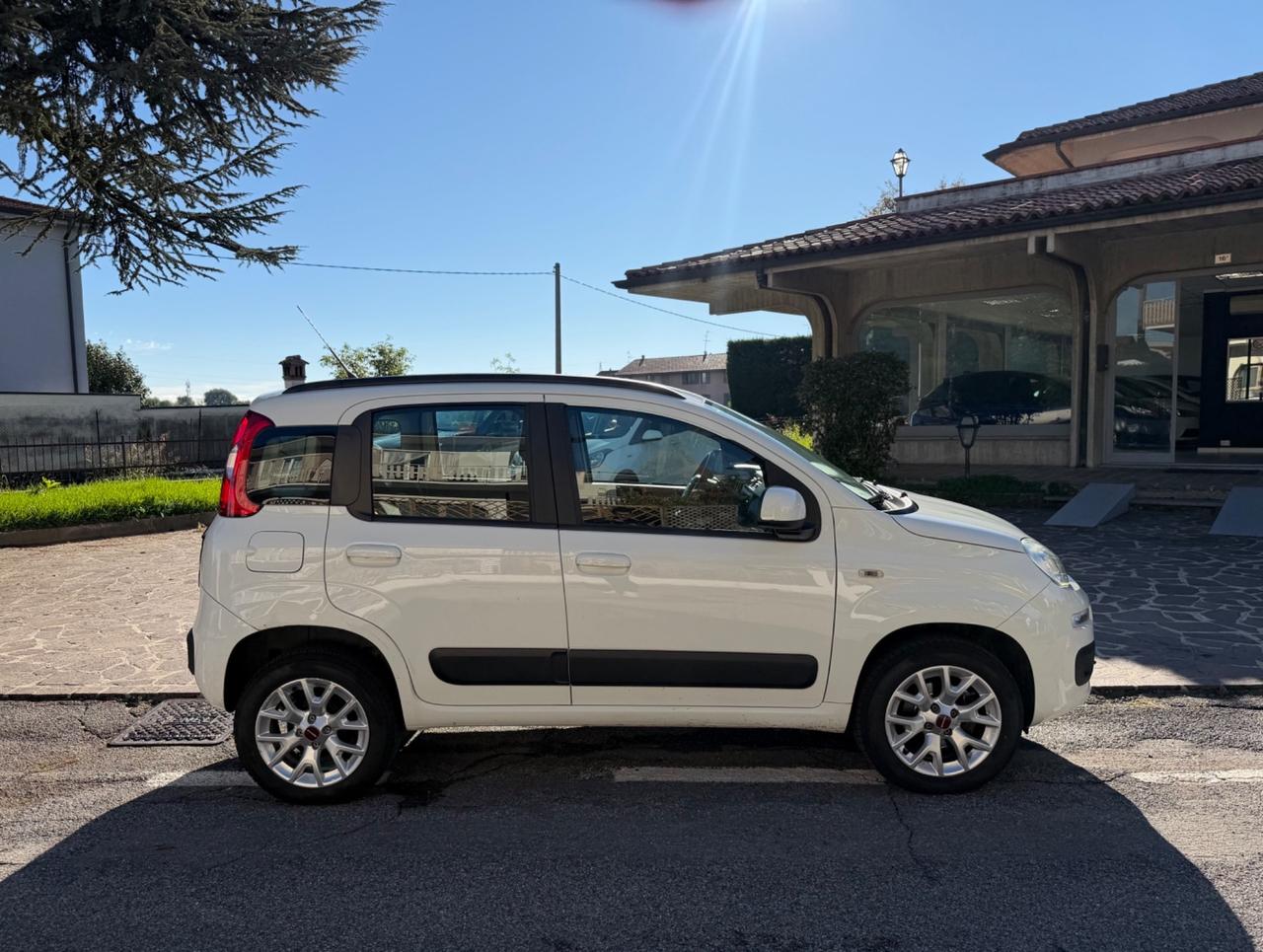 Fiat Panda 0.9 TwinAir Turbo Natural Power Lounge