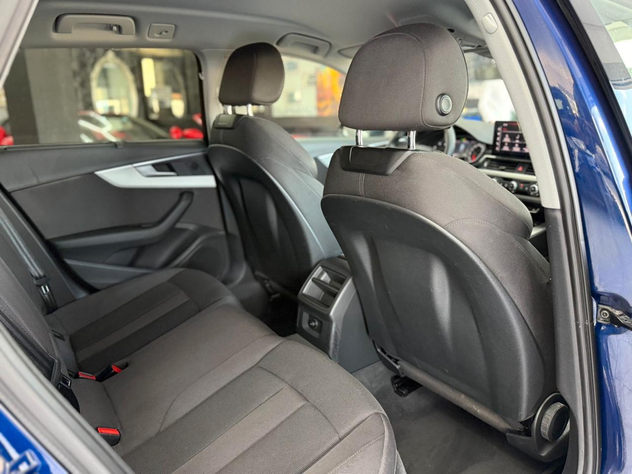 Audi A4 35 TDI/163 CV S tronic Business Advanced