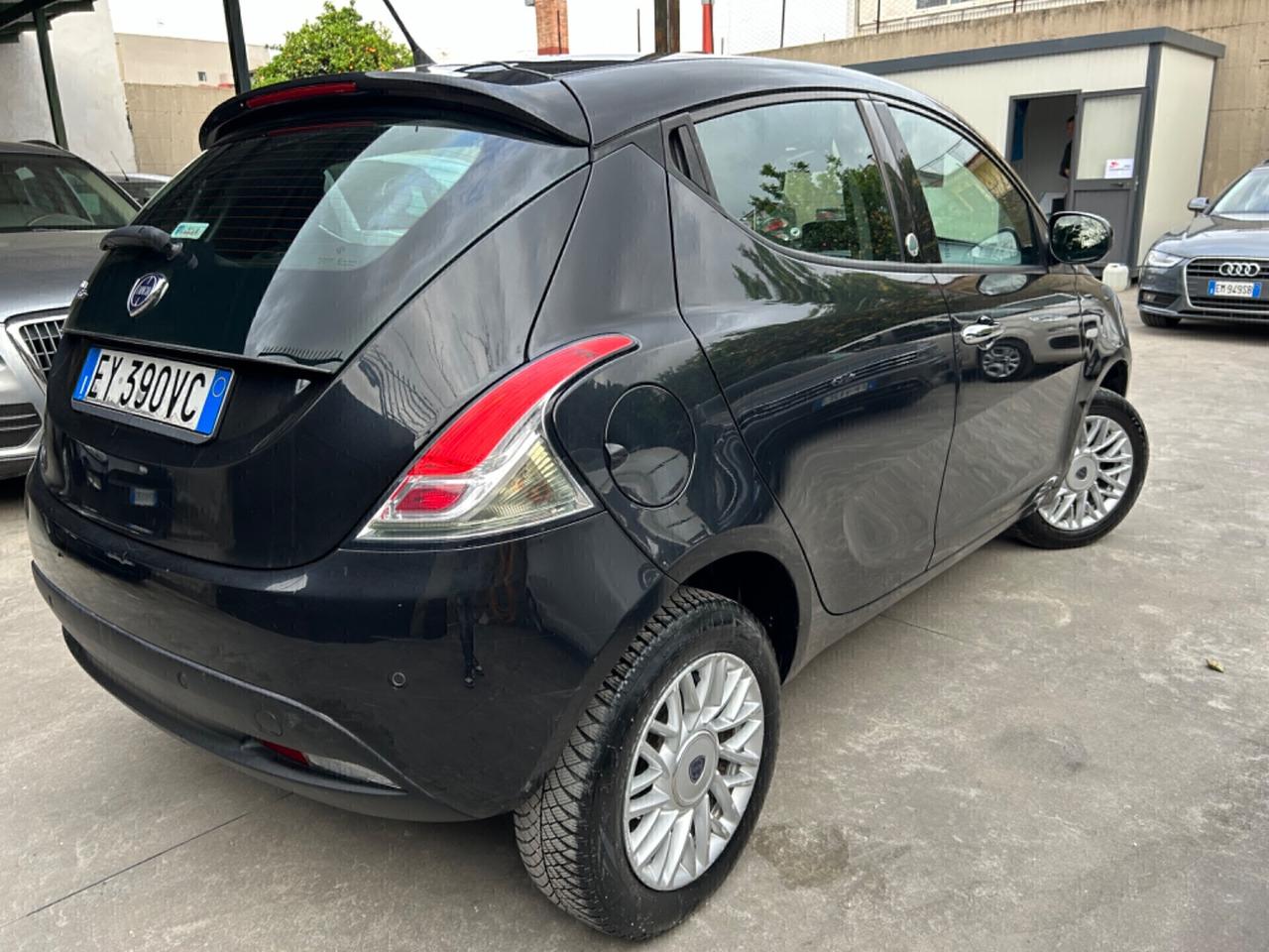 Lancia Ypsilon Benzina Metano