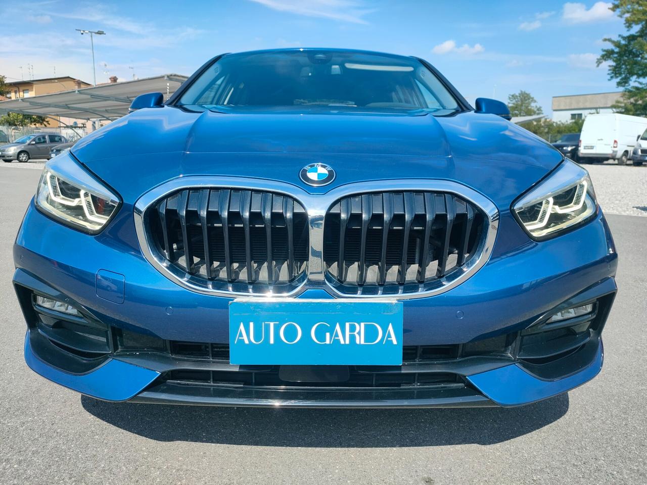Bmw 116 116d 5p. Sport automatico neopatentati