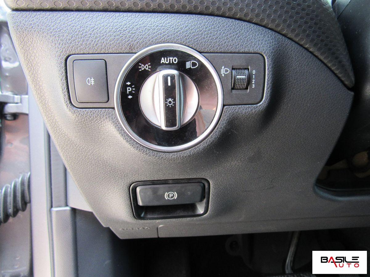 MERCEDES - Classe A - A 160 d Automatic Premium