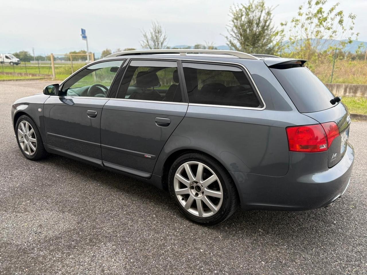 Audi A4 Avant 2.0 TDI 140CV *S-LINE*