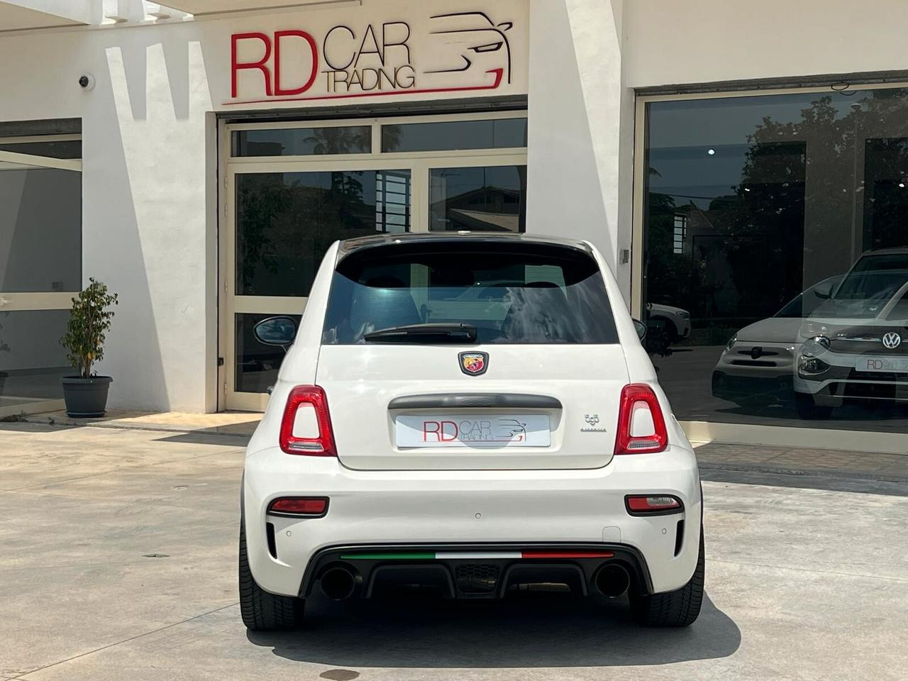 Abarth 595 1.4 Turbo T-Jet 180 CV Esseesse