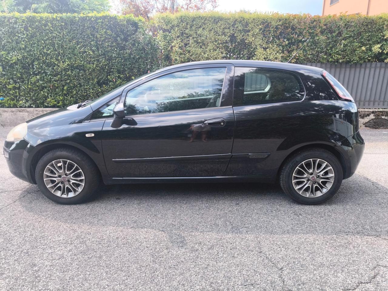 FIAT PUNTO 1,2 BENZINA- KM 130000-OK NEOPATENTATI