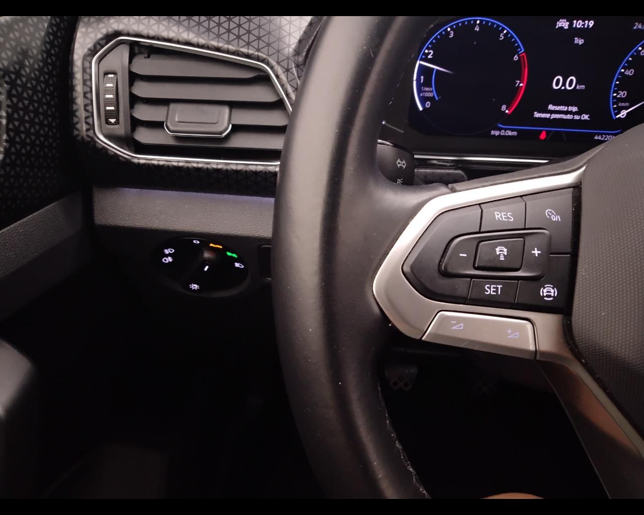 VOLKSWAGEN T-Cross 2019 - T-Cross 1.0 tsi Advanced 110cv