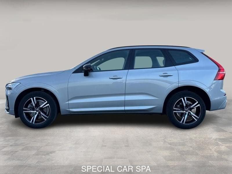 Volvo XC60 2.0 B4 R-Design auto