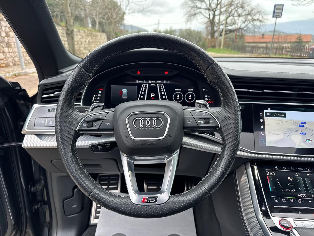 Audi Q8 RS TFSI V8 quattro tiptronic