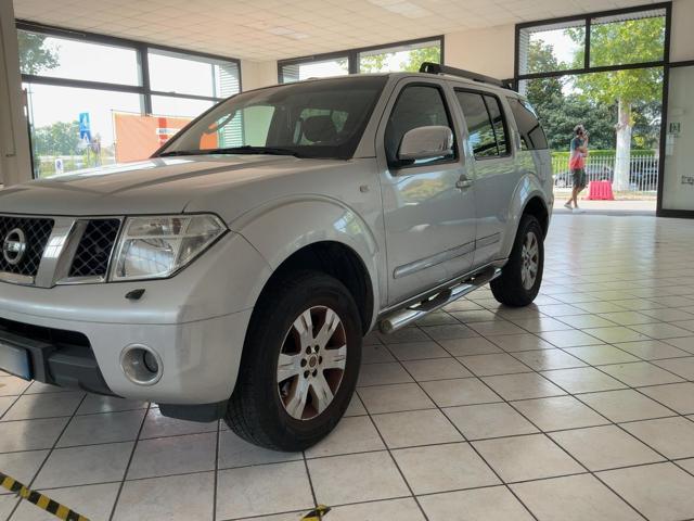 NISSAN Pathfinder 2.5 dCi LE 7 posti