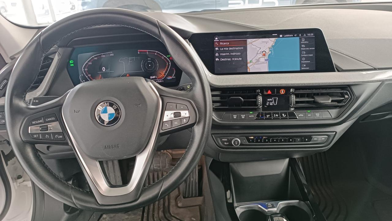BMW Serie 1 (F40) - 118d 5p. Luxury