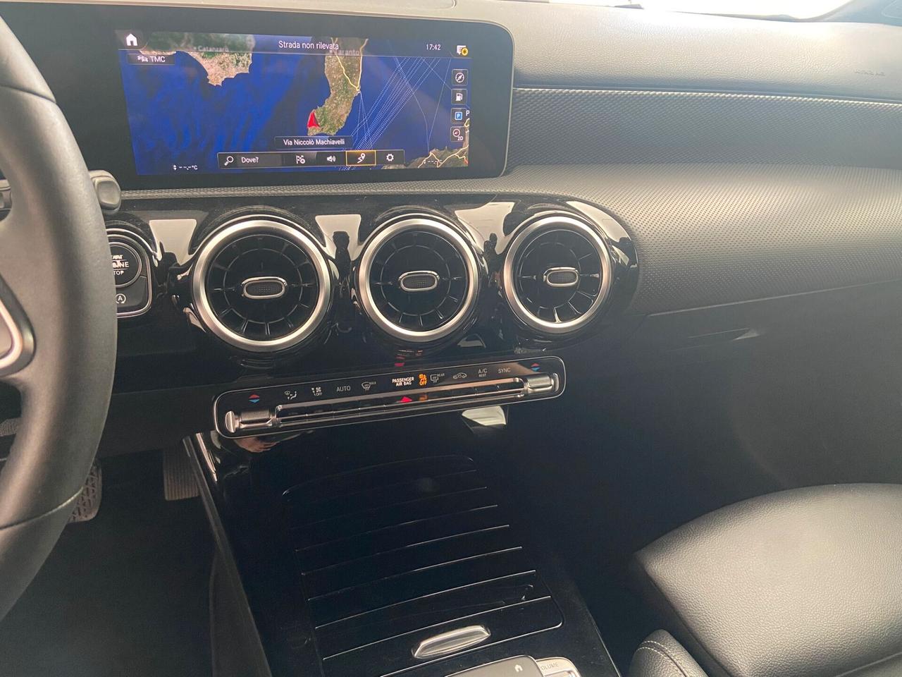 MERCEDES-BENZ A 180D AUTOMATIC SPORT