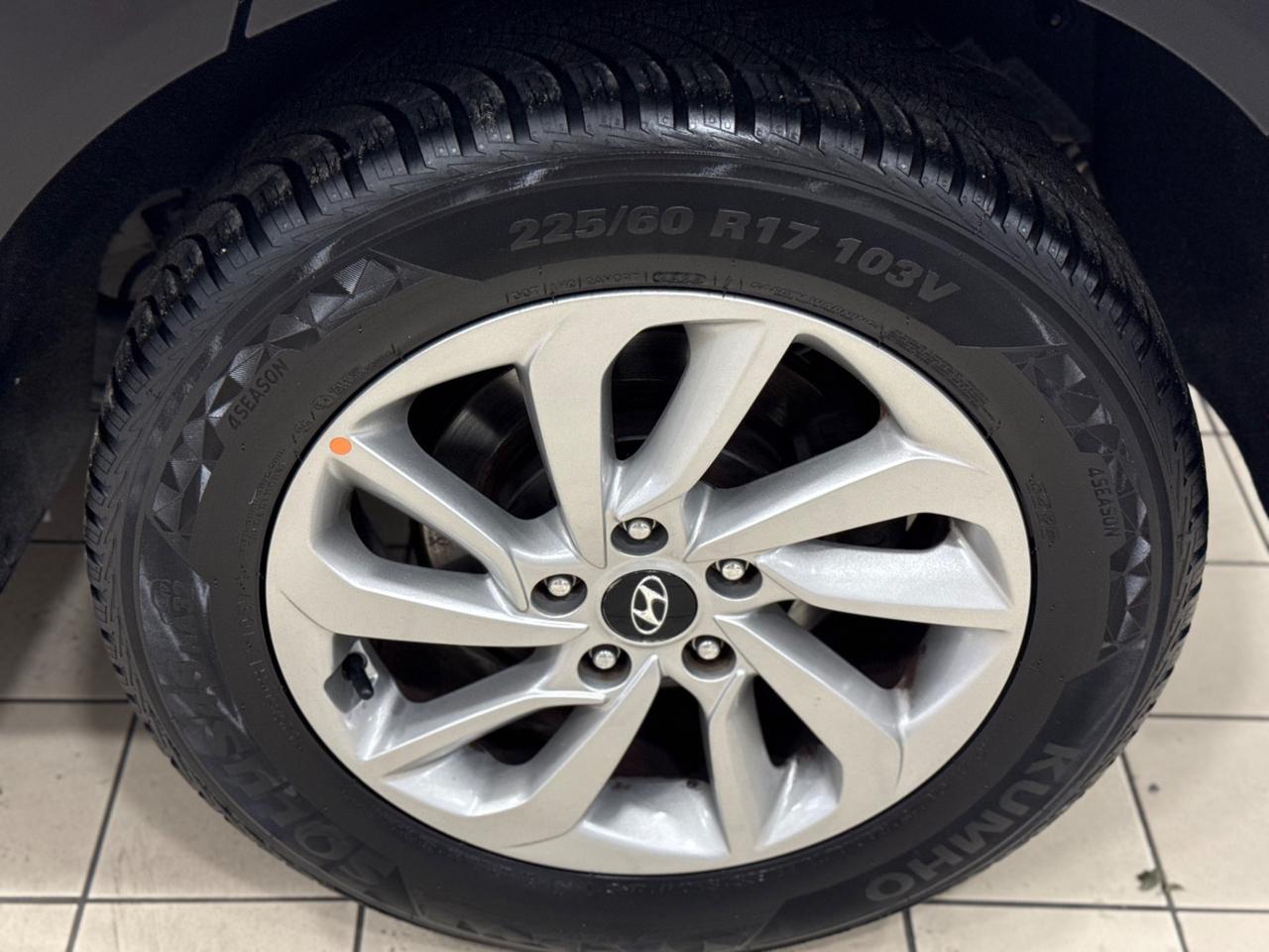 Hyundai Tucson 1.7 2018 full optional