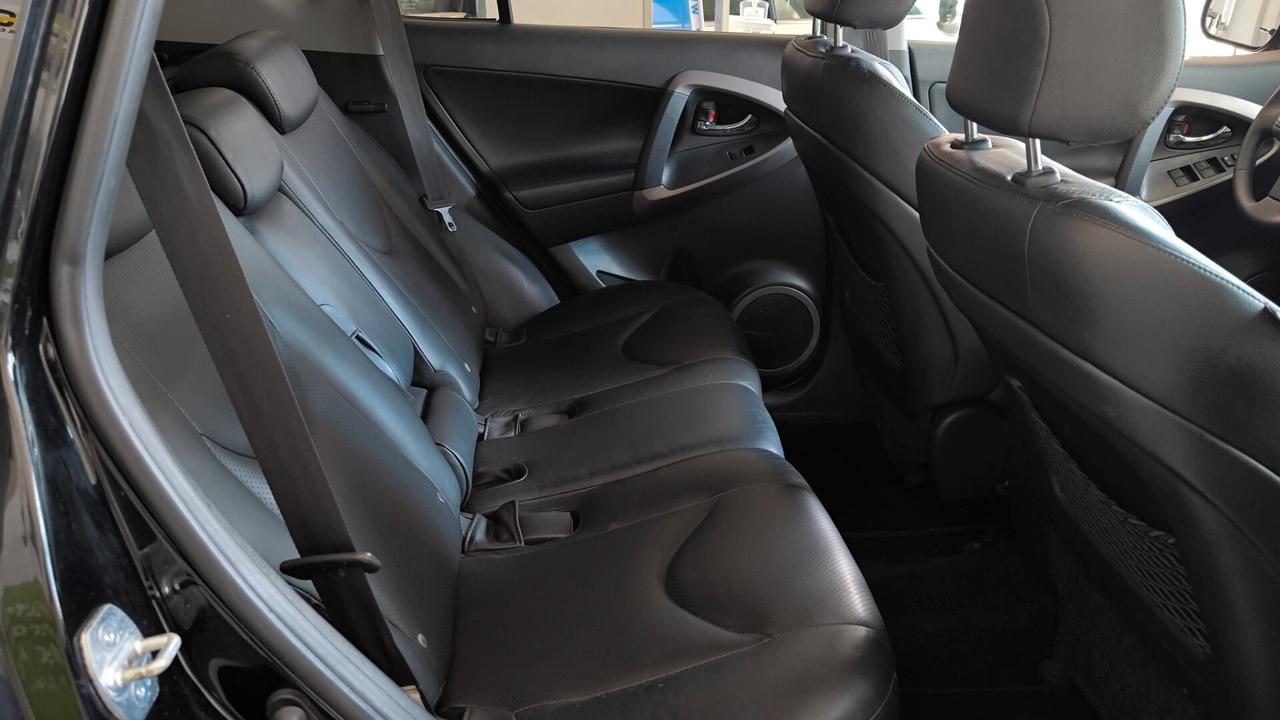 Toyota RAV 4 RAV4 2.2 D-4D 177 CV Luxury
