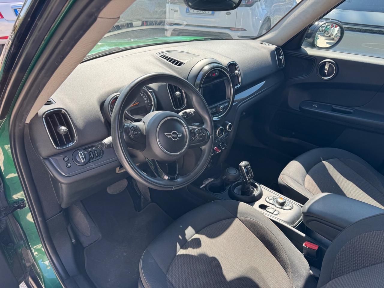 Mini Cooper Countryman Mini 1.5 Hype