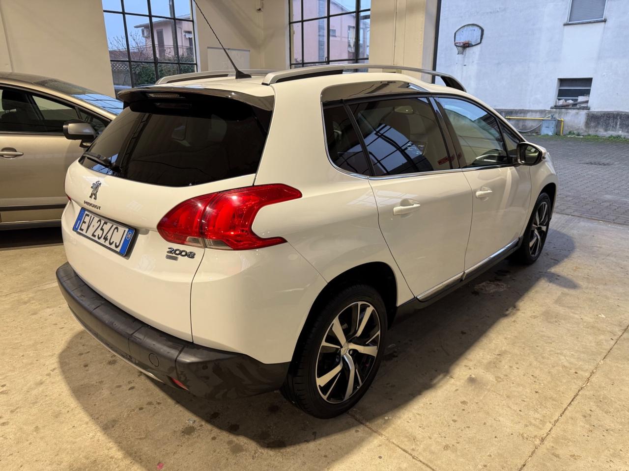 Peugeot 2008 1.6 e-HDi 92 CV Stop&Start Allure