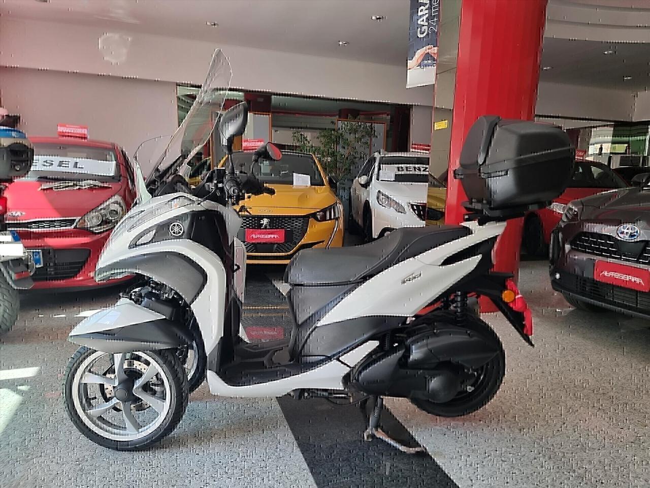 Yamaha Tricity 155 URBAN CITY BALUETTO E PARABREZZA