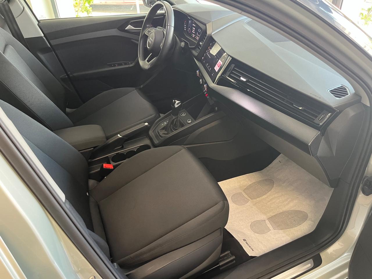 Audi A1 allstreet 30 TFSI S tronic Identity Contrast