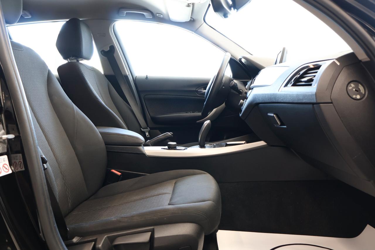 Bmw 118i 5p. Advantage automatica