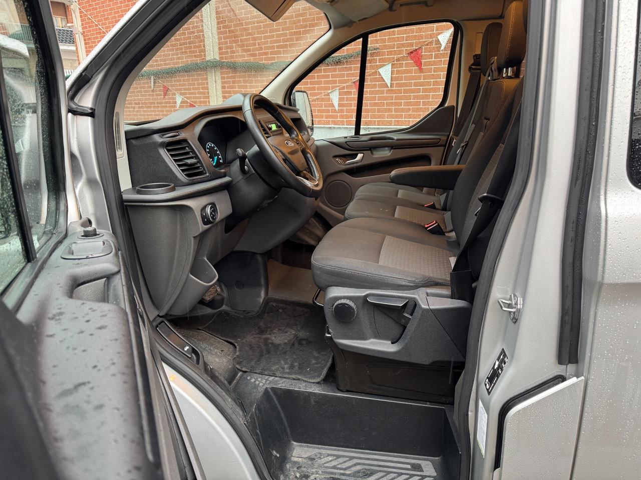 FORD TRANSIT CUSTOM 2.0 TDI 136 CV AUTOCARRO N1 6 POSTI