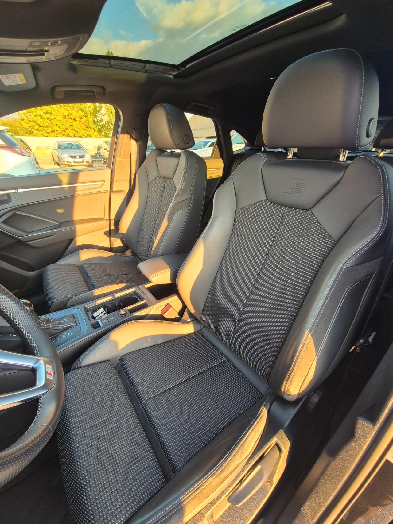 Audi Q3 40 TFSI quattro S tronic line edition