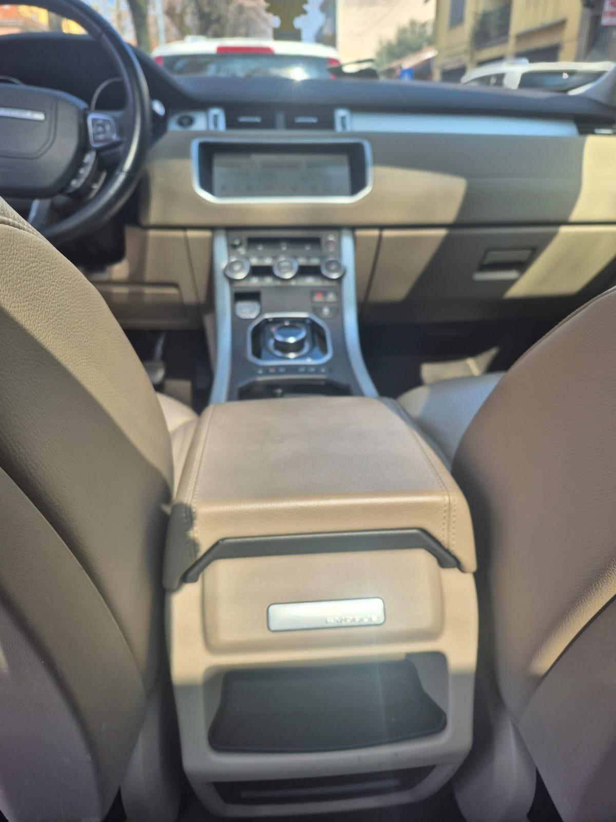 Land Rover Range Evoque 2.0 TD4 150 CV SE Dynamic