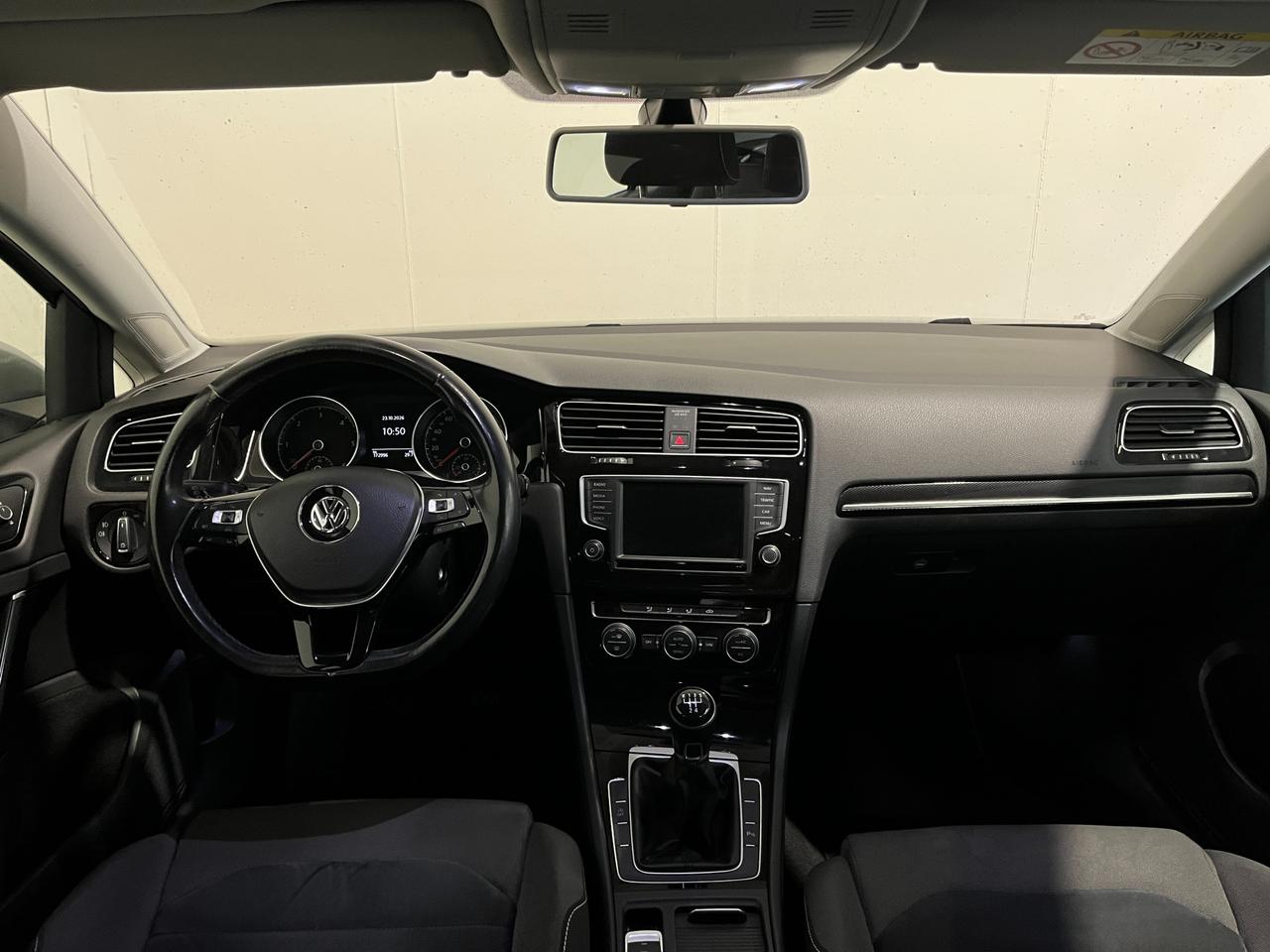 VOLKSWAGEN GOLF 1.6 TDI EXECUTIVE