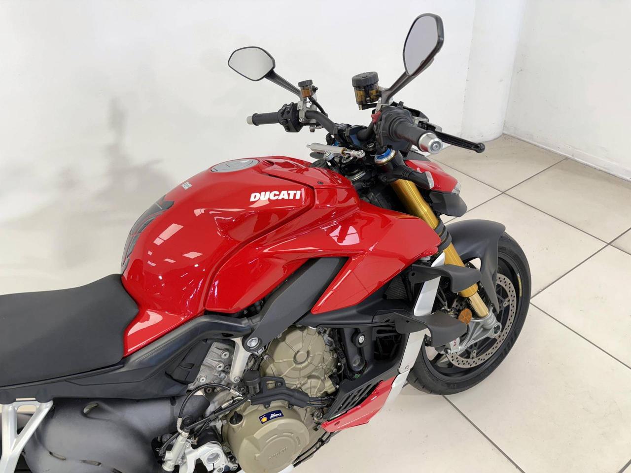 DUCATI Streetfighter V4 1100 Streetfighter V4 S 1100