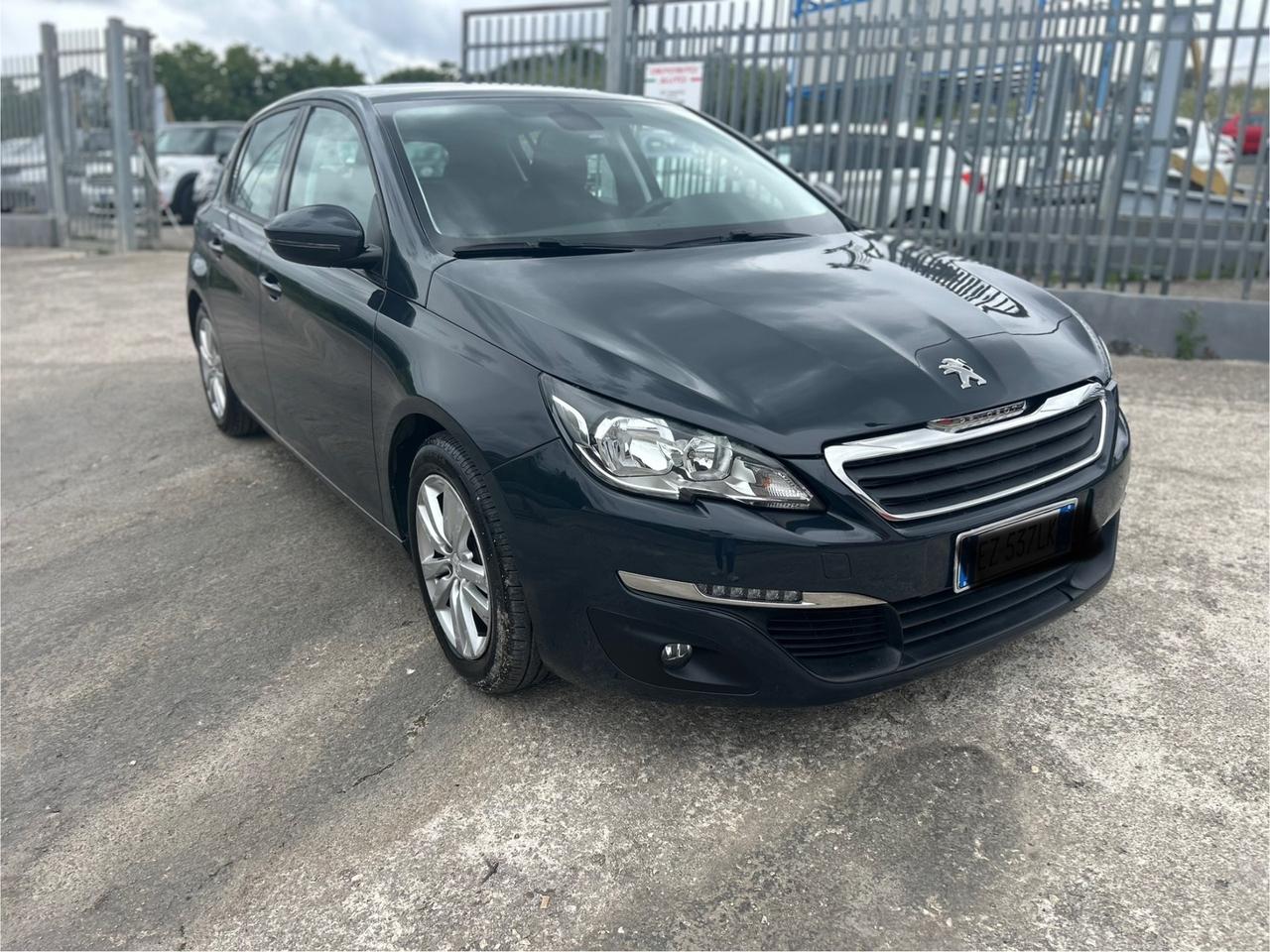 Peugeot 308 BlueHDi 100 S&S Business