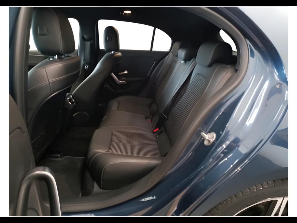 Mercedes-Benz Classe A - W177 2018 - A 180 d Sport auto