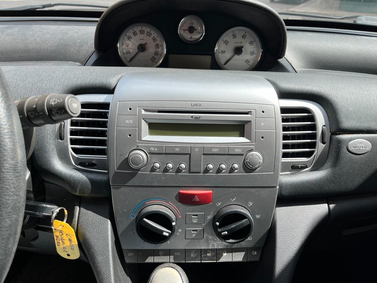 Lancia Ypsilon 1.2 69 CV Diva