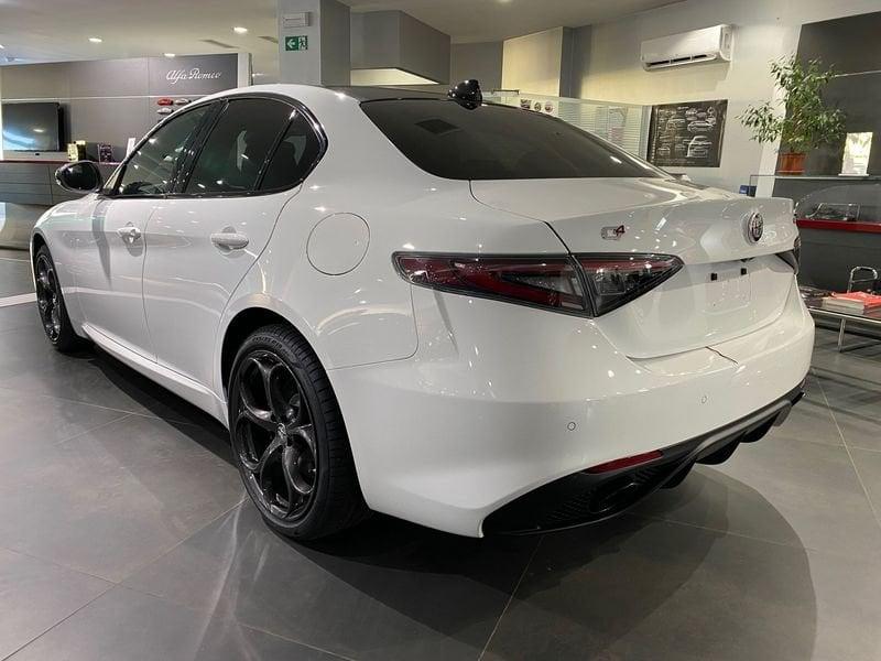 Alfa Romeo Giulia 2.2 Turbodiesel 210 CV AT8 AWD Q4 Tributo Italiano
