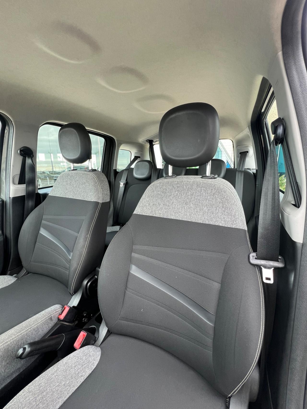 Fiat Panda 1.0 69CV firefly hybrid Garmin