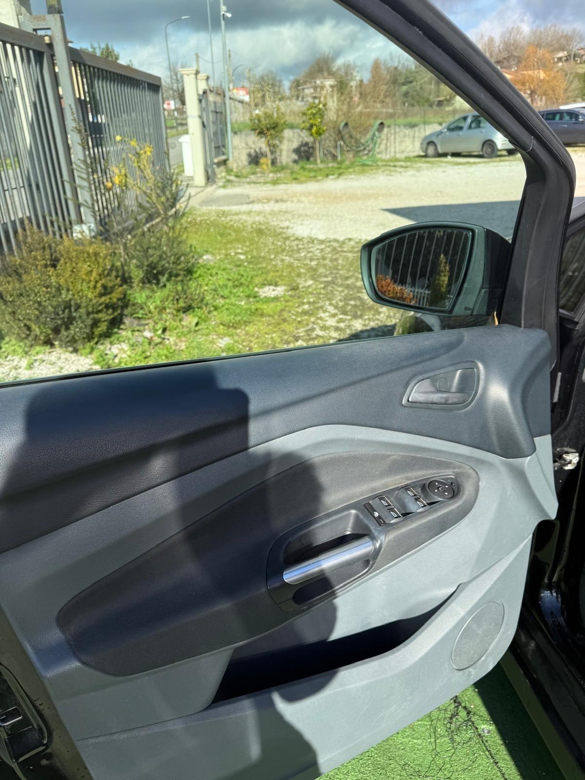 FORD CMAX