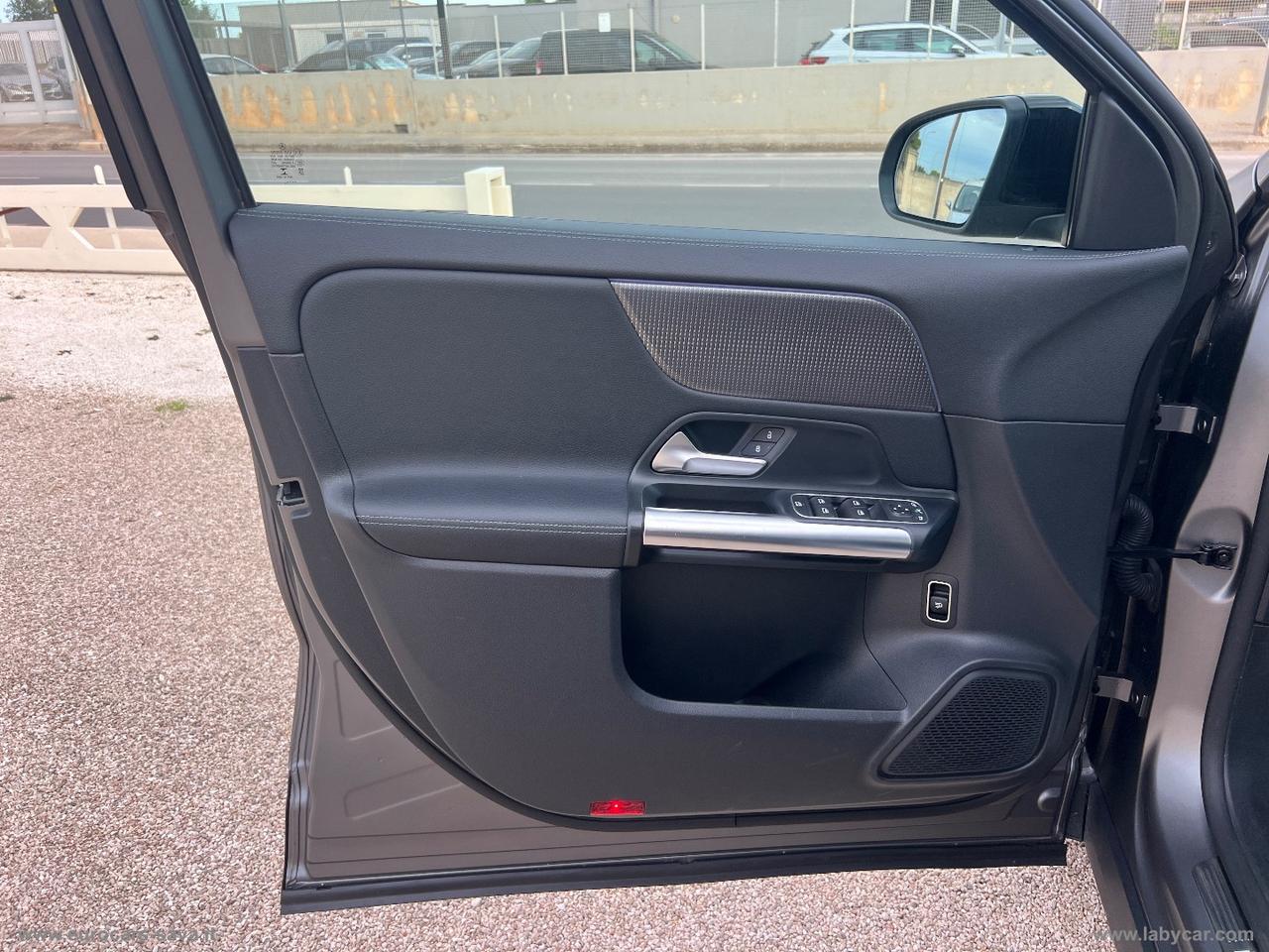 MERCEDES-BENZ GLA 200 d Automatic 4Matic Sport Plus