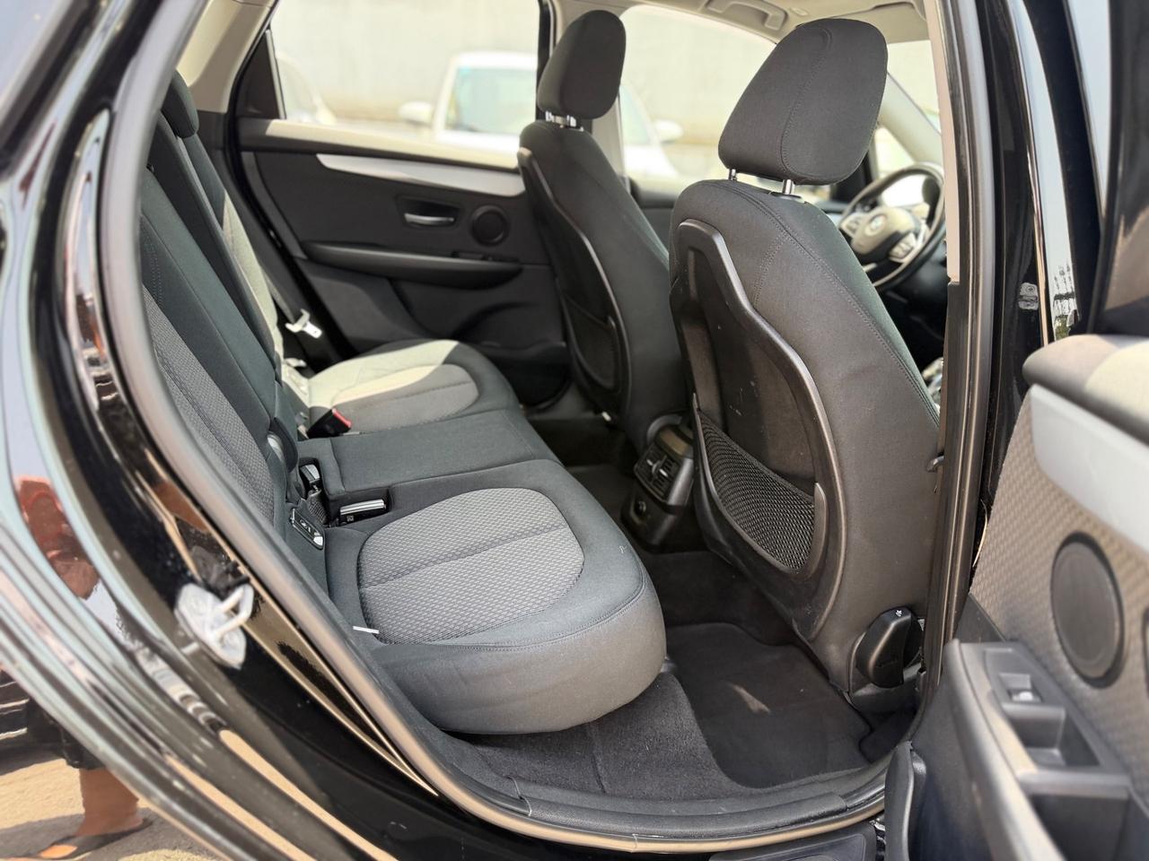 Bmw 2er Active Tourer 216d Luxury