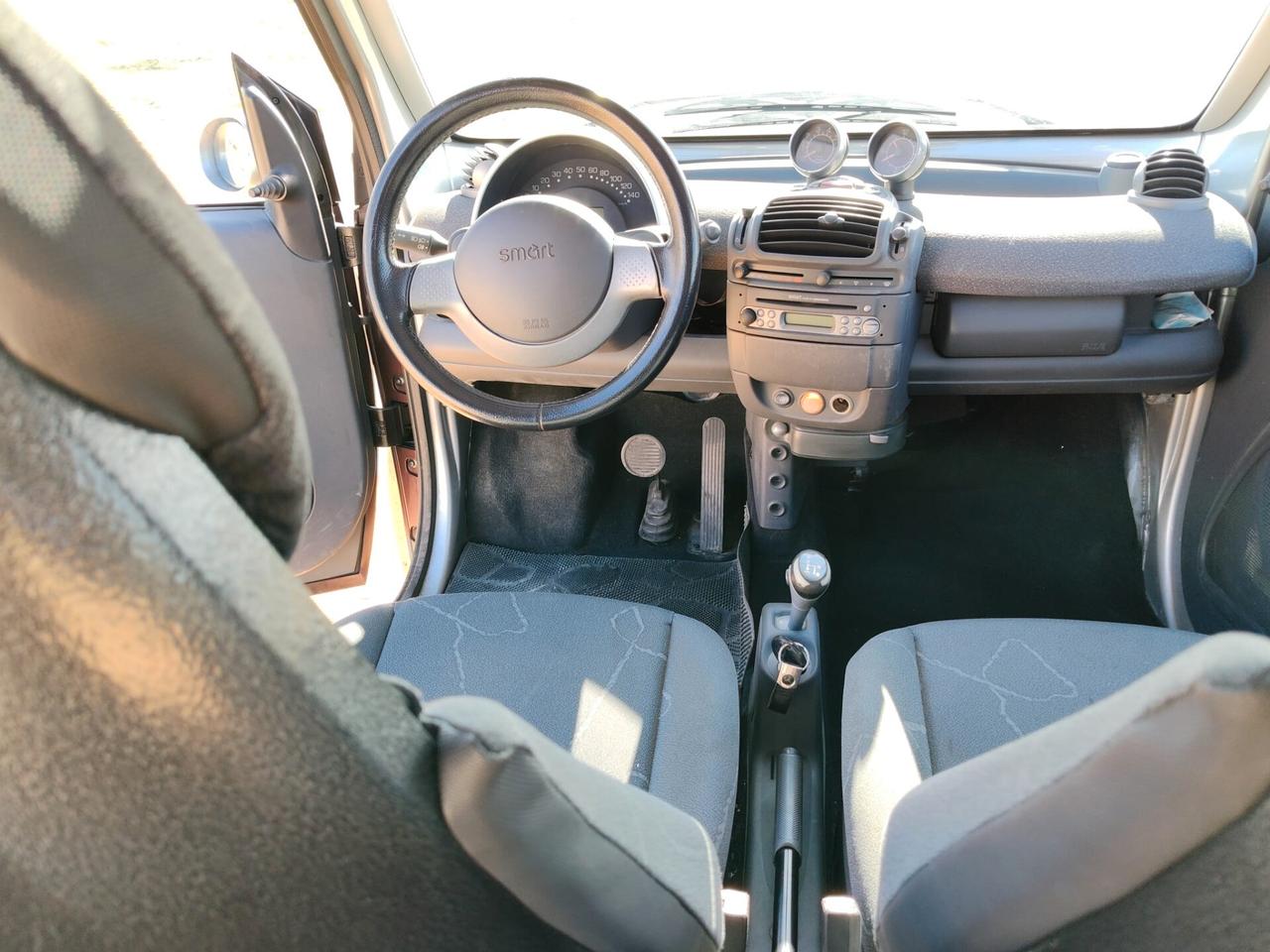 Smart ForTwo 700 coupé pure (37 kW)