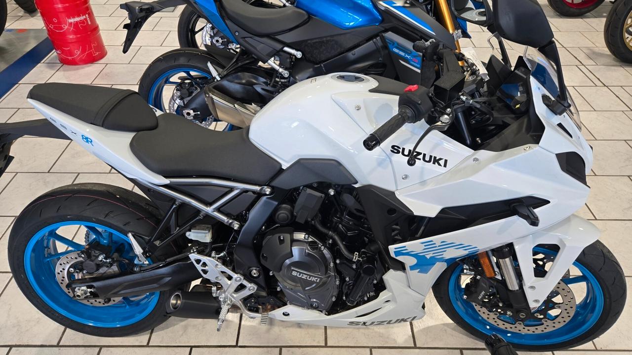 Suzuki GSX-8R X8R CARENATA ABS