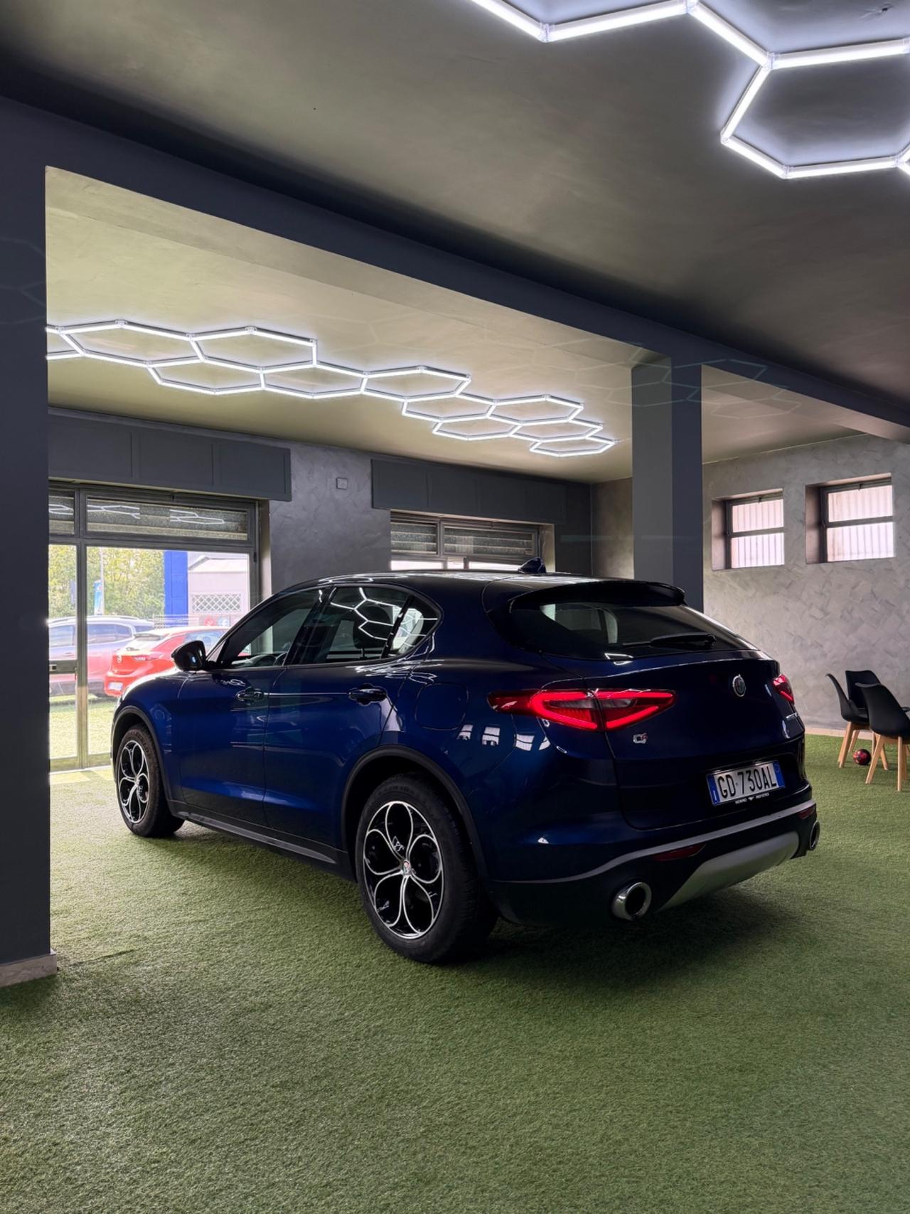 Alfa Romeo Stelvio 2.2 Turbodiesel 190 CV AT8 RWD Executive