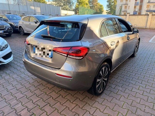 MERCEDES-BENZ A 250 e Automatic EQ-Power Business Extra